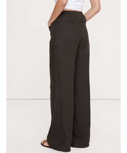 Banana Republic(バナナリパブリック)の「スタジオ ワイドレッグ ドローストリング リネン パンツ(その他パンツ・レディース・ブラウン/ベージュ/ブルー・S/M/L/XS)」の8枚目の写真