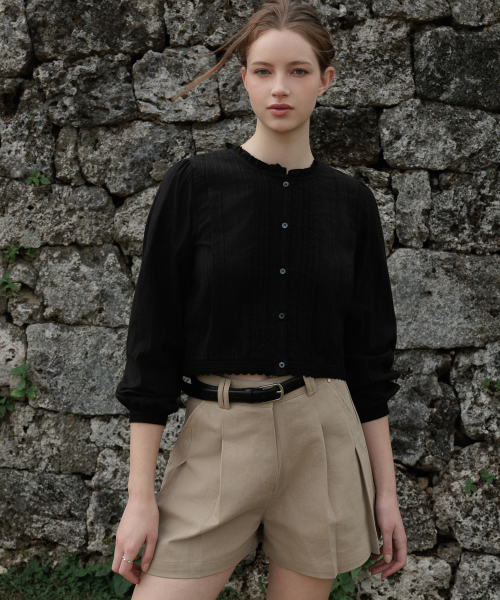 DEHEVE（デヘヴェ）の「Round Neck Frill Blouse [Black]（シャツ/ブラウス・レディース・ブラック・FREE）」の5枚目の写真