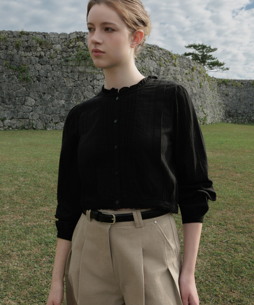 DEHEVE（デヘヴェ）の「Round Neck Frill Blouse [Black]（シャツ/ブラウス・レディース・ブラック・FREE）」の8枚目の写真