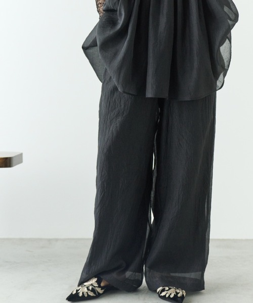 Libra Cue(リブラ キュー)の「シアーワイドパンツ(その他パンツ・レディース・ベージュ/ブラック・FREE)」の3枚目の写真