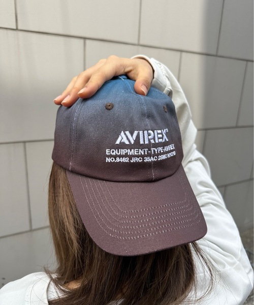 AVIREX（アヴィレックス）の「AVIREX / AX GRADATION COLOR CAP / 81623600（キャップ・レディース・ブルー/カーキ/ブラック/ネイビー・FREE）」の2枚目の写真