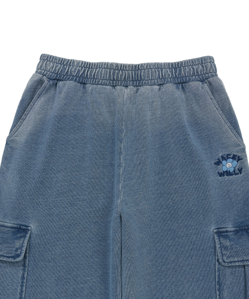 Wacky WiLLy(ワッキーウィリー)の「ウィメンズデニムウォッシュセミワイドカーゴパンツブルー(スウェットパンツ・レディース・その他・MEDIUM/SMALL)」の4枚目の写真