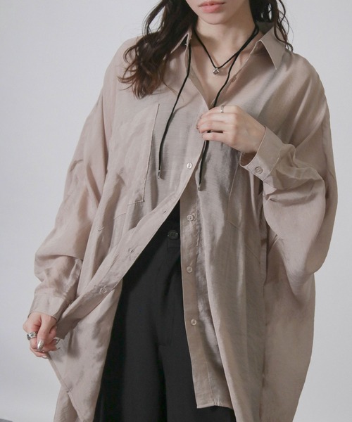 NYLAUS(ナイラス)の「【SG】シアーオーバーサイズドルマンシャツ 長袖シアーシャツ(シャツ/ブラウス・レディース・ブラック/グレイッシュベージュ/オフホワイト/ブラウン・M)」の4枚目の写真