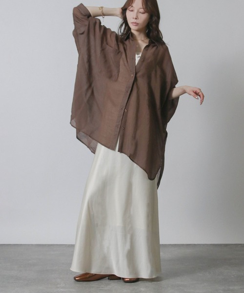 NYLAUS(ナイラス)の「【SG】シアーオーバーサイズドルマンシャツ 長袖シアーシャツ(シャツ/ブラウス・レディース・ブラック/グレイッシュベージュ/オフホワイト/ブラウン・M)」の6枚目の写真