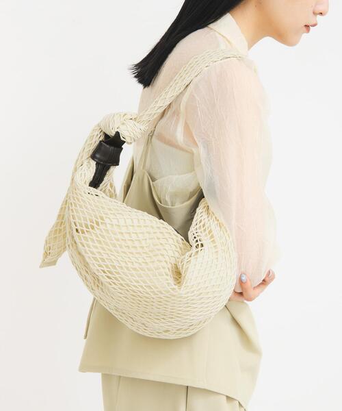 KBF(ケイビーエフ)の「メッシュショルダーBAG(ショルダーバッグ・レディース・ブラック/アイボリー・ONE)」の4枚目の写真
