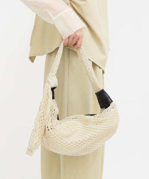 KBF(ケイビーエフ)の「メッシュショルダーBAG(ショルダーバッグ・レディース・ブラック/アイボリー・ONE)」の5枚目の写真