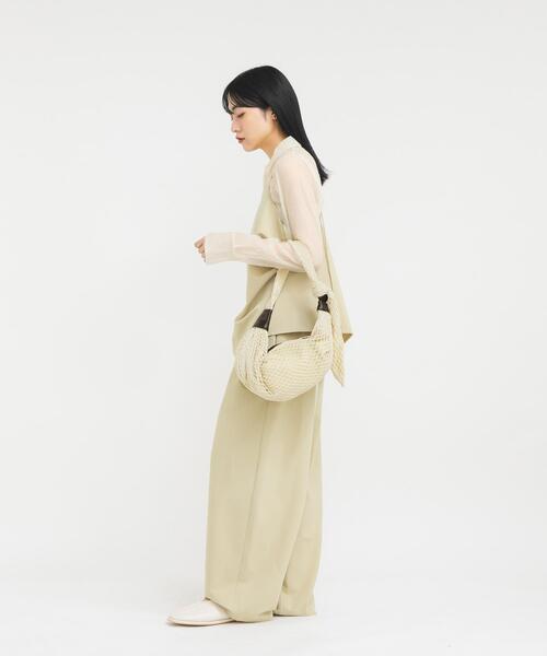 KBF(ケイビーエフ)の「メッシュショルダーBAG(ショルダーバッグ・レディース・ブラック/アイボリー・ONE)」の6枚目の写真
