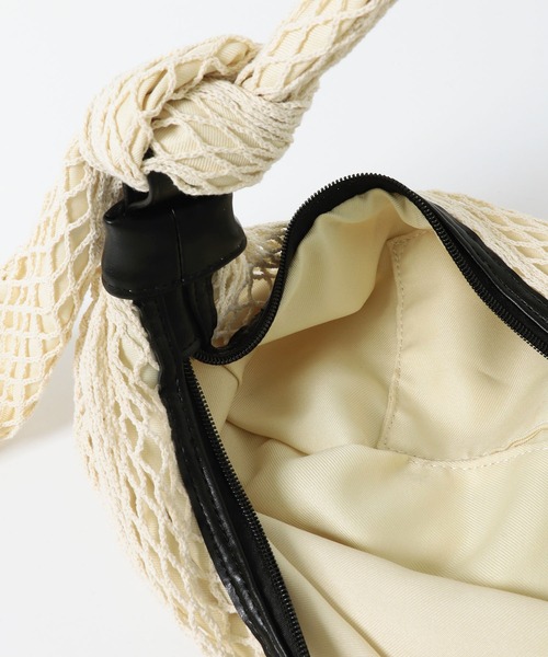 KBF（ケイビーエフ）の「メッシュショルダーBAG（ショルダーバッグ・レディース・ブラック/アイボリー・ONE）」の14枚目の写真