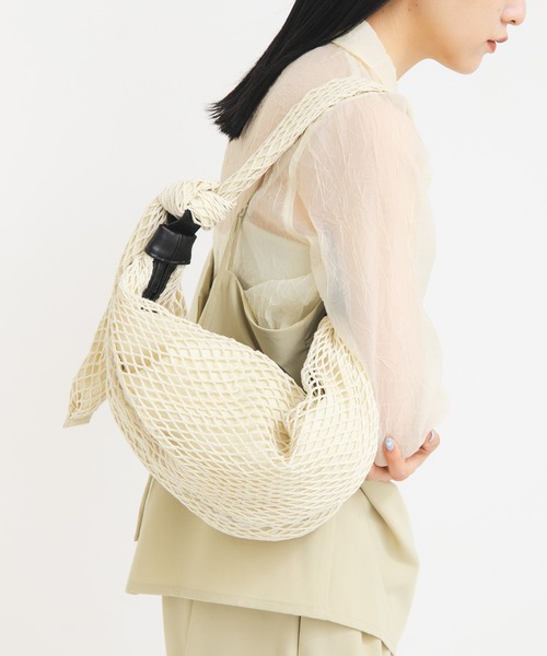 KBF（ケイビーエフ）の「メッシュショルダーBAG（ショルダーバッグ・レディース・ブラック/アイボリー・ONE）」の4枚目の写真