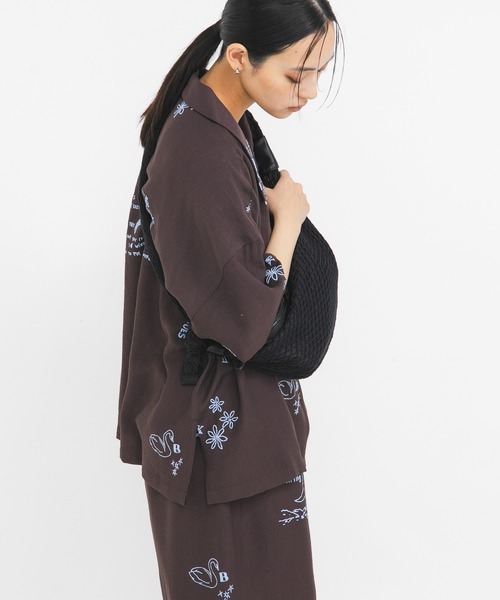 KBF（ケイビーエフ）の「メッシュショルダーBAG（ショルダーバッグ・レディース・ブラック/アイボリー・ONE）」の10枚目の写真