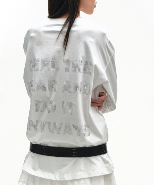 PLACE STUDIO（プレイススタジオ）の「ビーズグラフィックアイレットポイントコットンルーズフィット長袖ロングスリーブTシャツ[ホワイト]（Tシャツ/カットソー・レディース・ホワイト・FREE）」の3枚目の写真