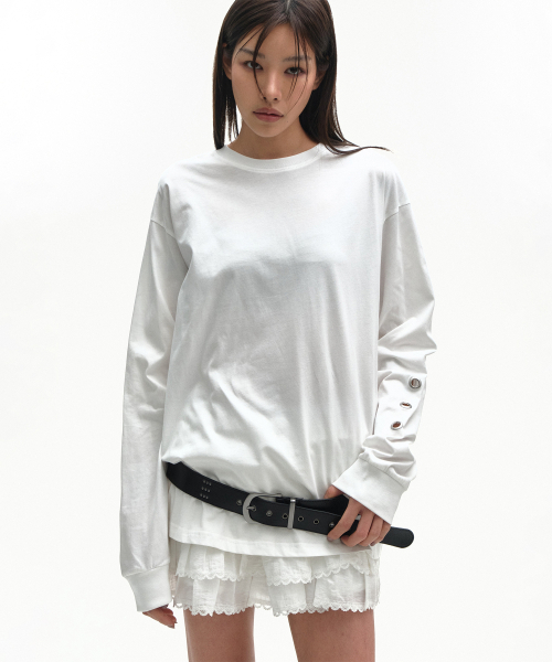 PLACE STUDIO（プレイススタジオ）の「ビーズグラフィックアイレットポイントコットンルーズフィット長袖ロングスリーブTシャツ[ホワイト]（Tシャツ/カットソー・レディース・ホワイト・FREE）」の2枚目の写真