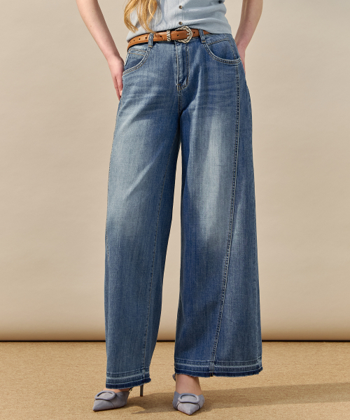 MAXZA(マージャコレクション)の「ナチュラルカッティング切り替えワイドデニムパンツ(デニムパンツ・レディース・ネイビー・55/66/77)」の1枚目の写真