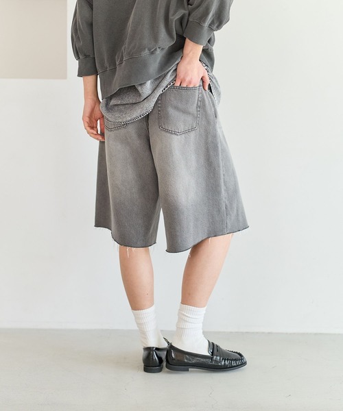 BAYFLOW(ベイフロー)の「デニムハーフパンツ(デニムパンツ・レディース・ブラック/ブルー・SMALL/MEDIUM)」の18枚目の写真