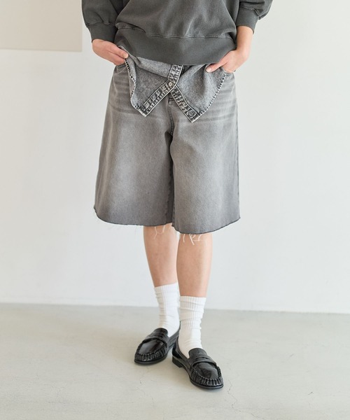 BAYFLOW(ベイフロー)の「デニムハーフパンツ(デニムパンツ・レディース・ブラック/ブルー・SMALL/MEDIUM)」の19枚目の写真