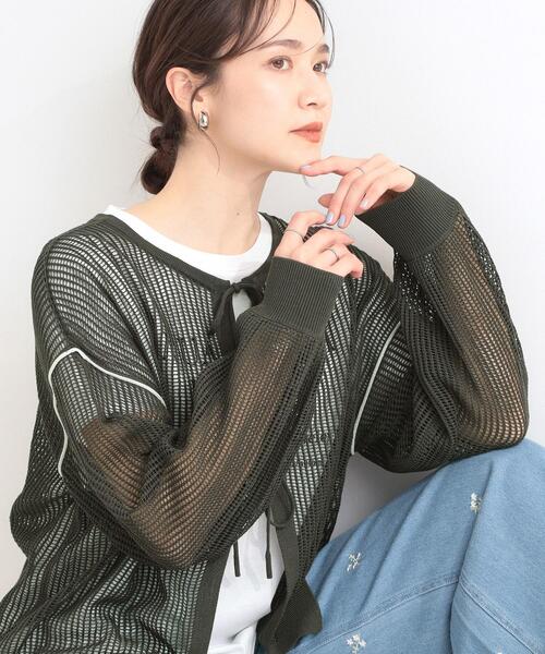 SHOO・LA・RUE(シューラルー)の「【2点セット/洗濯機可/S-LL】時短でこなれ見え カーデにもなる2WAYメッシュニット+半袖ロゴTシャツ(その他トップス・レディース・ベージュ/ダークグレー/オレンジ/オフホワイト・02/01/04/03)」の2枚目の写真