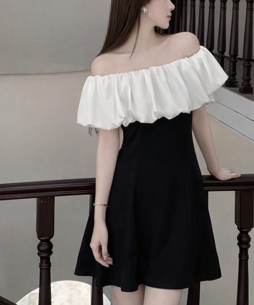 lulufa(ルルファ)の「配色ボリュームオフショルミニワンピース(ワンピース・レディース・ブラック・MEDIUM/LARGE)」の3枚目の写真
