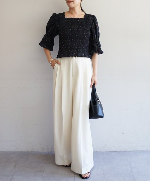 LOUNGEDRESS(ラウンジドレス)の「【PUFRILL/パフリル】《低身長向けサイズ》シャーリングブラウス(シャツ/ブラウス・レディース・オフホワイト/ブラック/ブラック系その他・SMALL)」の15枚目の写真