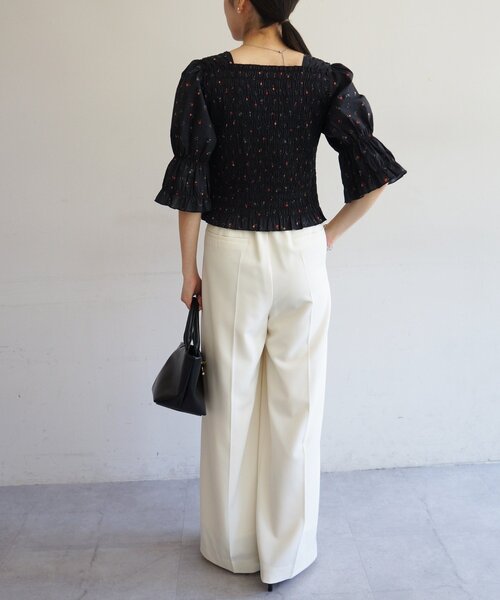 LOUNGEDRESS(ラウンジドレス)の「【PUFRILL/パフリル】《低身長向けサイズ》シャーリングブラウス(シャツ/ブラウス・レディース・オフホワイト/ブラック/ブラック系その他・SMALL)」の18枚目の写真