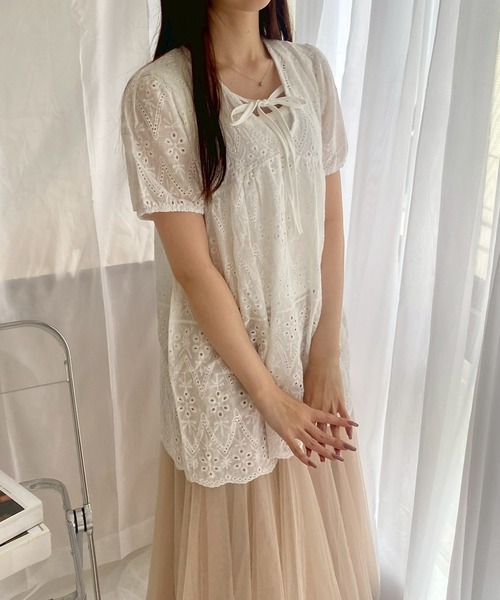 etta(エタ)の「パフスリーブレースブラウス(シャツ/ブラウス・レディース・ホワイト・SMALL)」の6枚目の写真
