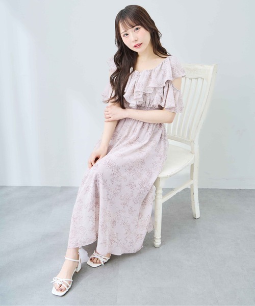 INGNI（イング）の「【WEB限定】肩あき花柄フリルワンピース（ワンピース・レディース・オフホワイト/ピンク・M）」の3枚目の写真