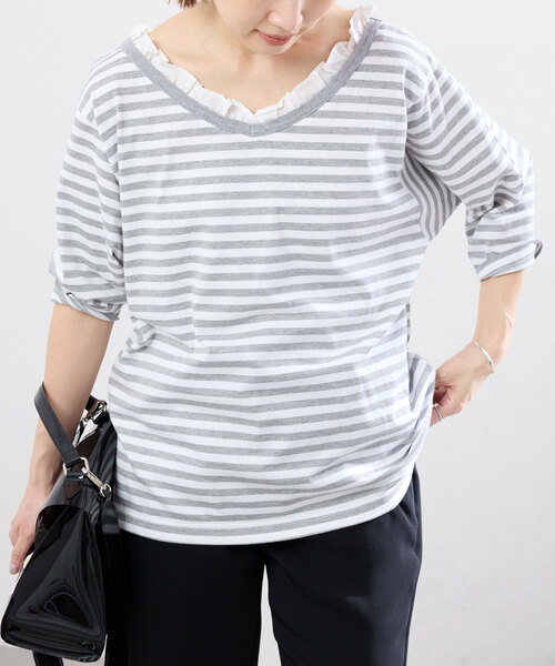 IENA(イエナ)の「BLACK フリル付きボーダーカットソー(Tシャツ/カットソー・レディース・ブラウン/ライトグレー・FREE)」の5枚目の写真