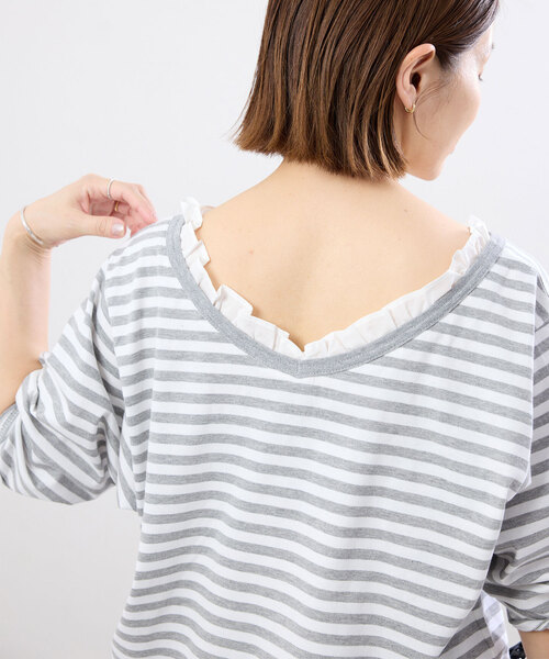 IENA(イエナ)の「BLACK フリル付きボーダーカットソー(Tシャツ/カットソー・レディース・ブラウン/ライトグレー・FREE)」の9枚目の写真