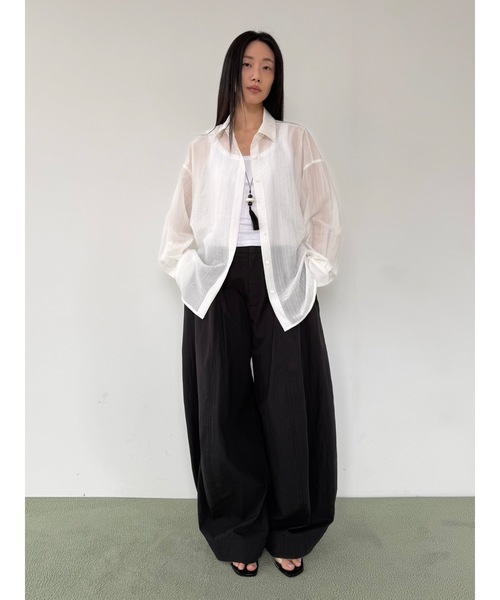 Didot.showroom（ディドット ショールーム）の「ナイロンボリュームワイドトラウザーズ（その他パンツ・レディース・カーキ/ブラック・M/S）」の9枚目の写真