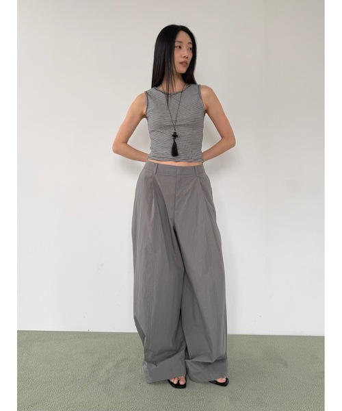 Didot.showroom（ディドット ショールーム）の「ナイロンボリュームワイドトラウザーズ（その他パンツ・レディース・カーキ/ブラック・M/S）」の18枚目の写真