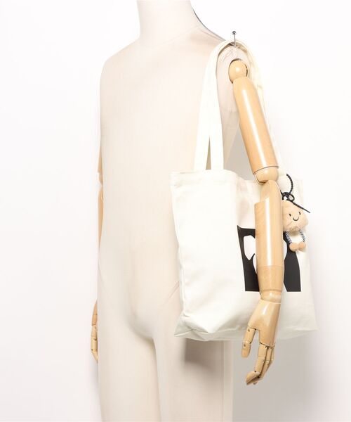 NOLITA LABORATORY(ノリータラボラトリー)の「【 NOLITA / ノリータ 】チャーム付き キャンバストートバッグ(トートバッグ・レディース・イエロー/ベージュ/ホワイト/グリーン/ホワイト系その他3/ホワイト系その他2・FREE)」の10枚目の写真