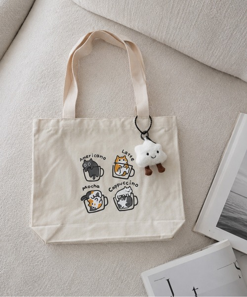 NOLITA LABORATORY(ノリータラボラトリー)の「【 NOLITA / ノリータ 】チャーム付き キャンバストートバッグ(トートバッグ・レディース・イエロー/ベージュ/ホワイト/グリーン/ホワイト系その他3/ホワイト系その他2・FREE)」の2枚目の写真