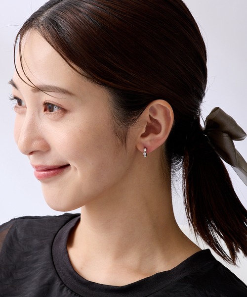 CALIN STANDARD(カリンスタンダード)の「◆金属アレルギー対応◆◆made in japan◆【片手でスムースワンタッチ】トリプルキュービックジルコニア ミニスムースピアス(ピアス(両耳用)・レディース・ピンクゴールド/ゴールド/シルバー・FREE)」の11枚目の写真