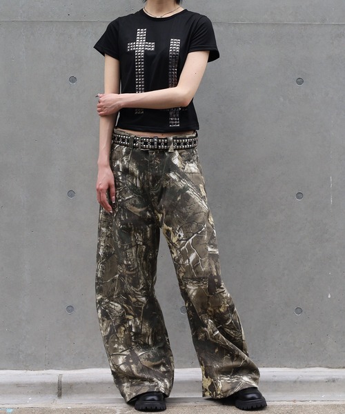 ATMARK（アットマーク）の「《3サイズ展開　/　UNISEX　》バックロゴ刺繍　配色ステッチ　カーブパンツ　ツリーカモ　バレルレッグ（チノパンツ・メンズ・リアルツリーカモ・M/XL/L）」の6枚目の写真