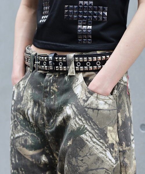 ATMARK（アットマーク）の「《3サイズ展開　/　UNISEX　》バックロゴ刺繍　配色ステッチ　カーブパンツ　ツリーカモ　バレルレッグ（チノパンツ・メンズ・リアルツリーカモ・M/XL/L）」の8枚目の写真