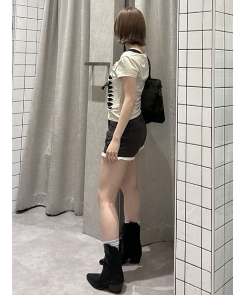 LAGUA GEM(ラグアジェム)の「FRILL COMPACT ショートパンツ(その他パンツ・レディース・チャコールグレー/ブラック/カーキ・X-SMALL/SMALL/MEDIUM)」の18枚目の写真
