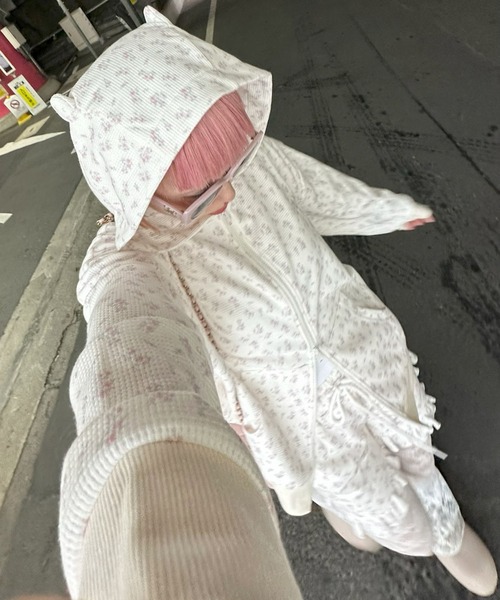 Alley Tokyo(アリートーキョー)の「ネコ耳パーカーとフリフリショーパンのセット(パーカー・レディース・グレー/オフホワイト/ピンク・FREE)」の14枚目の写真