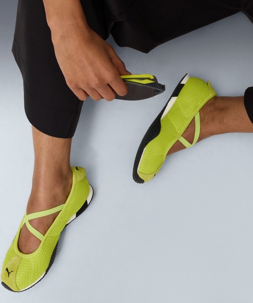 PUMA（プーマ）の「PUMA プーマ ウィメンズ Hストリート バレエ  スニーカー（バレエシューズ・レディース・ブラック/グリーン/ホワイト/ピンク・22.0cm/22.5cm/23.0cm/23.5cm/24.0cm/24.5cm/25.0cm/25.5cm）」の3枚目の写真