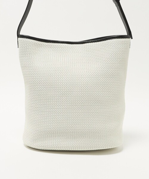 BEAUTY&YOUTH UNITED ARROWS(ビューティーアンドユースユナイテッドアローズ)の「ウーブン メッシュ バケット ショルダー バッグ(ショルダーバッグ・メンズ・ブラック・FREE)」の5枚目の写真