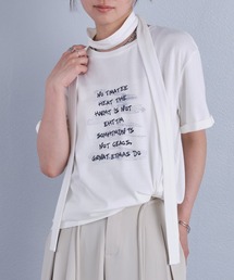 スカーフ付き手書き風ロゴプリント半袖Tシャツ