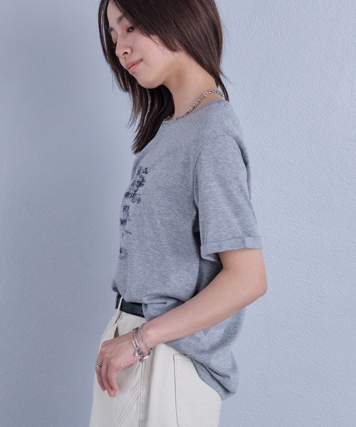 murea(ミュレア)の「スカーフ付き手書き風ロゴプリント半袖Tシャツ(Tシャツ/カットソー・レディース・チャコールグレー/グレー/ホワイト・FREE)」の12枚目の写真