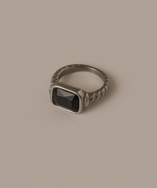 muku(ムク)の「RING/BLACK SQUARE STONE(リング・レディース・シルバー/ゴールド・11/17)」の18枚目の写真