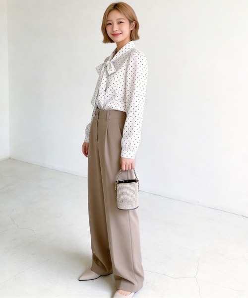Sew loop(ソーループ)の「ドット柄ボータイブラウス(シャツ/ブラウス・レディース・ブラック/オフホワイト/ネイビー・FREE)」の15枚目の写真