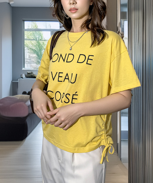 Chandelier(シャンデリア)の「サイドシャーリング 美シルエット ソフトコットンTシャツ(Tシャツ/カットソー・レディース・チャコールグレー/ブラック系/ホワイト系/イエロー系/ホワイト系1・M/L)」の19枚目の写真