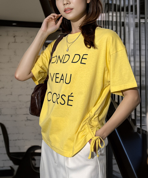 Chandelier(シャンデリア)の「サイドシャーリング 美シルエット ソフトコットンTシャツ(Tシャツ/カットソー・レディース・チャコールグレー/ブラック系/ホワイト系/イエロー系/ホワイト系1・M/L)」の13枚目の写真