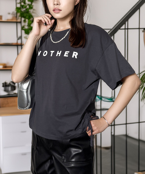 Chandelier(シャンデリア)の「サイドシャーリング 美シルエット ソフトコットンTシャツ(Tシャツ/カットソー・レディース・チャコールグレー/ブラック系/ホワイト系/イエロー系/ホワイト系1・M/L)」の10枚目の写真