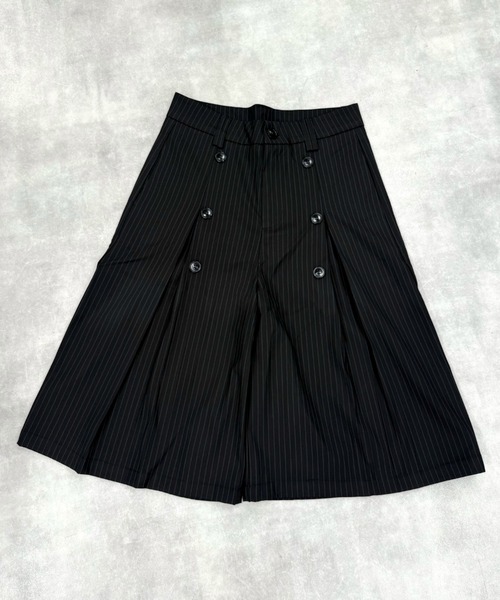 Never mind the XU / Chikashitsu+（ネバーマインド ザ エックスユー / チカシツプラス）の「【Nerd out XU】seven point stripe wide leg pants / 【ナードアウトエックスユー】セブンポイントストライプワイドレッグパンツ＜着用動画あり＞（スラックス・メンズ・グレー/ブラック・M）」の9枚目の写真