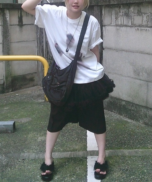 Never mind the XU / Chikashitsu+（ネバーマインド ザ エックスユー / チカシツプラス）の「【Nerd out XU】seven point stripe wide leg pants / 【ナードアウトエックスユー】セブンポイントストライプワイドレッグパンツ＜着用動画あり＞（スラックス・メンズ・グレー/ブラック・M）」の17枚目の写真
