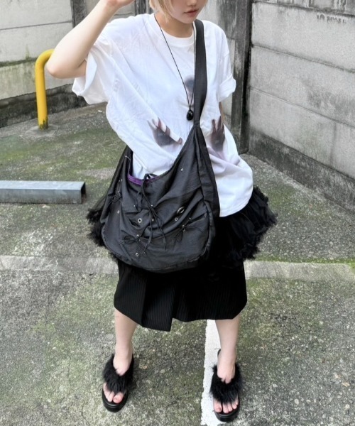 Never mind the XU / Chikashitsu+（ネバーマインド ザ エックスユー / チカシツプラス）の「【Nerd out XU】seven point stripe wide leg pants / 【ナードアウトエックスユー】セブンポイントストライプワイドレッグパンツ＜着用動画あり＞（スラックス・メンズ・グレー/ブラック・M）」の16枚目の写真