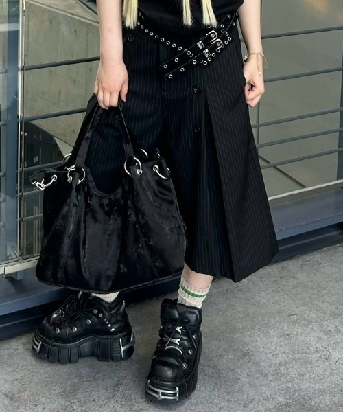 Never mind the XU / Chikashitsu+（ネバーマインド ザ エックスユー / チカシツプラス）の「【Nerd out XU】seven point stripe wide leg pants / 【ナードアウトエックスユー】セブンポイントストライプワイドレッグパンツ＜着用動画あり＞（スラックス・メンズ・グレー/ブラック・M）」の21枚目の写真