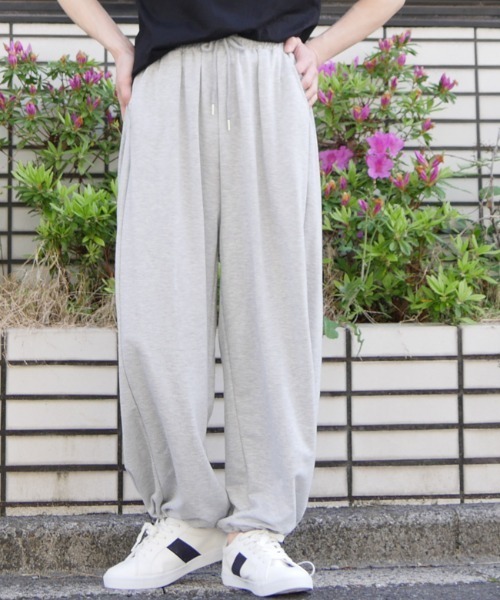 DISKEEN SURE(ディスキーンシュアー)の「【ライトオンスで夏におすすめ】2WAY裾スピンドル付 カーブワイドパンツ スウェットパンツ(スウェットパンツ・レディース・グレー/ベージュ/ブラック・FREE)」の14枚目の写真